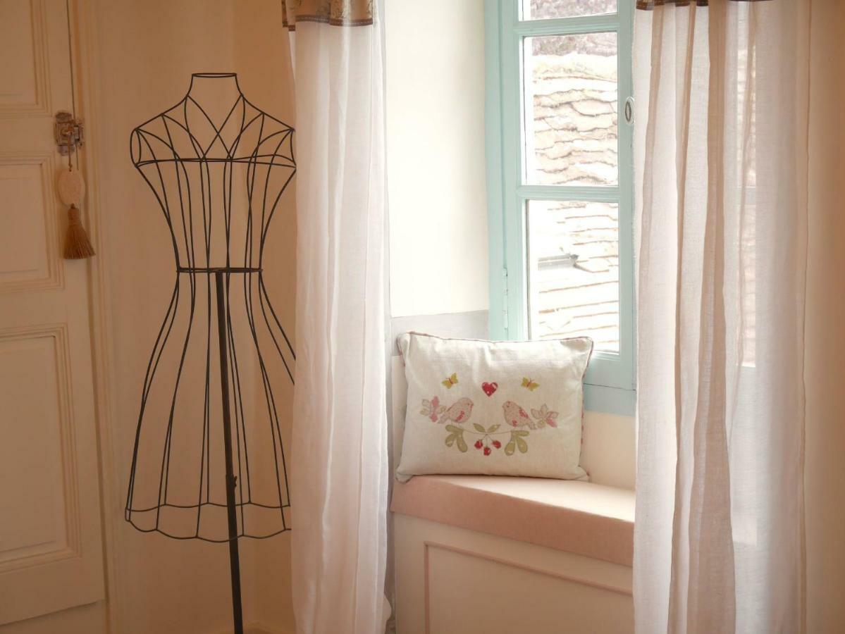 몽모리옹 L'Arbre D'Ange B&B 외부 사진