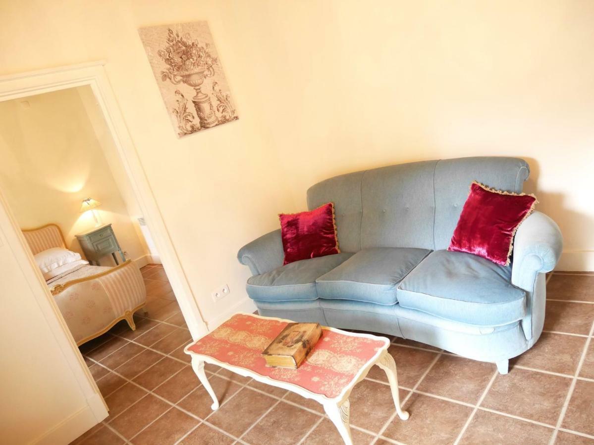 몽모리옹 L'Arbre D'Ange B&B 외부 사진