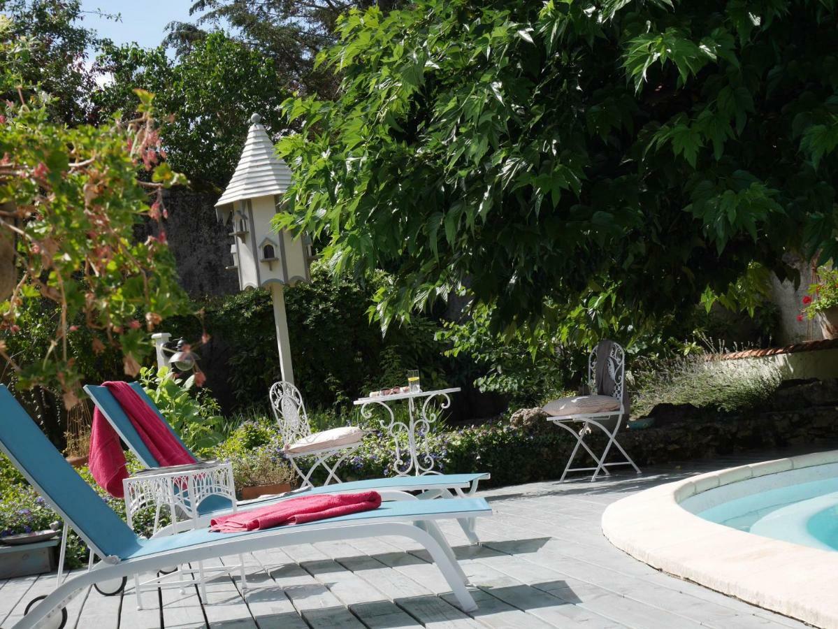 몽모리옹 L'Arbre D'Ange B&B 외부 사진
