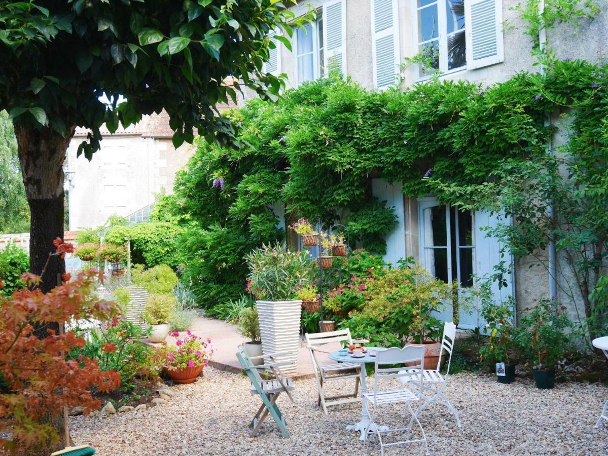 몽모리옹 L'Arbre D'Ange B&B 외부 사진