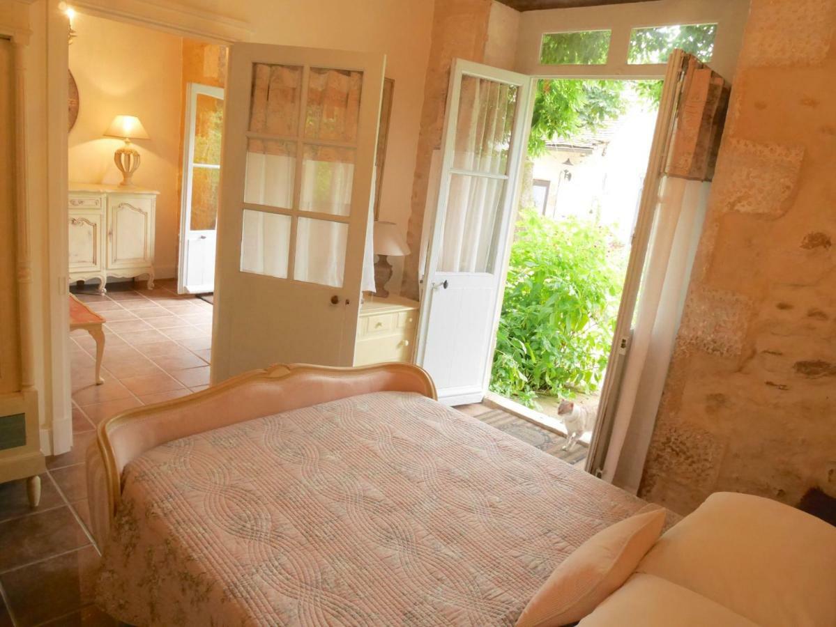 몽모리옹 L'Arbre D'Ange B&B 외부 사진