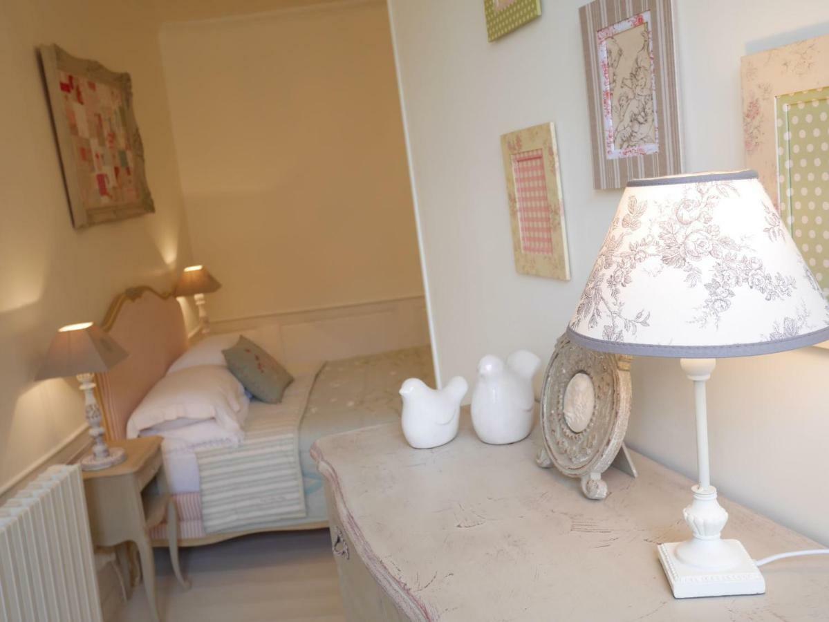 몽모리옹 L'Arbre D'Ange B&B 외부 사진