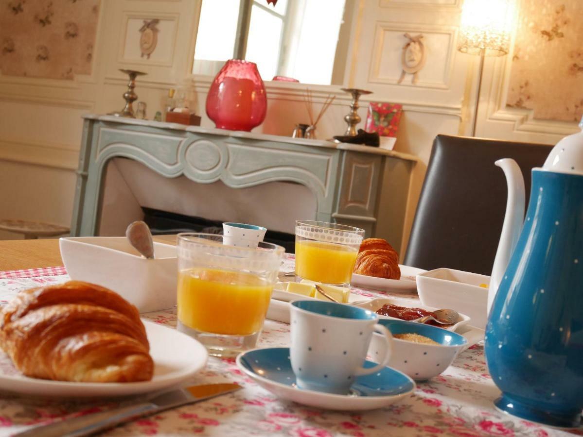 몽모리옹 L'Arbre D'Ange B&B 외부 사진