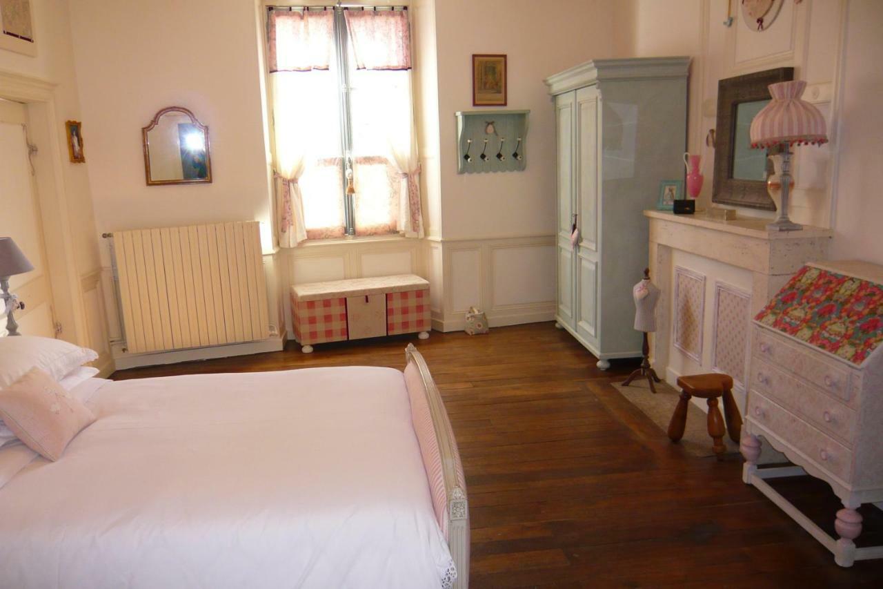 몽모리옹 L'Arbre D'Ange B&B 외부 사진